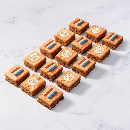 Oranje Carrot Cakes